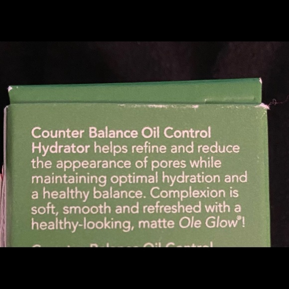 Ole Henriksen counter balance oil control hydrator - Picture 4 of 5